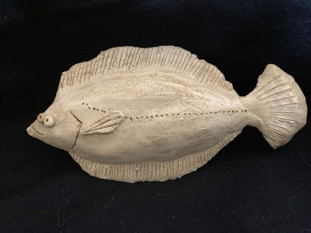 ヒラメ焼物 ヒラメの置物 （焼物）