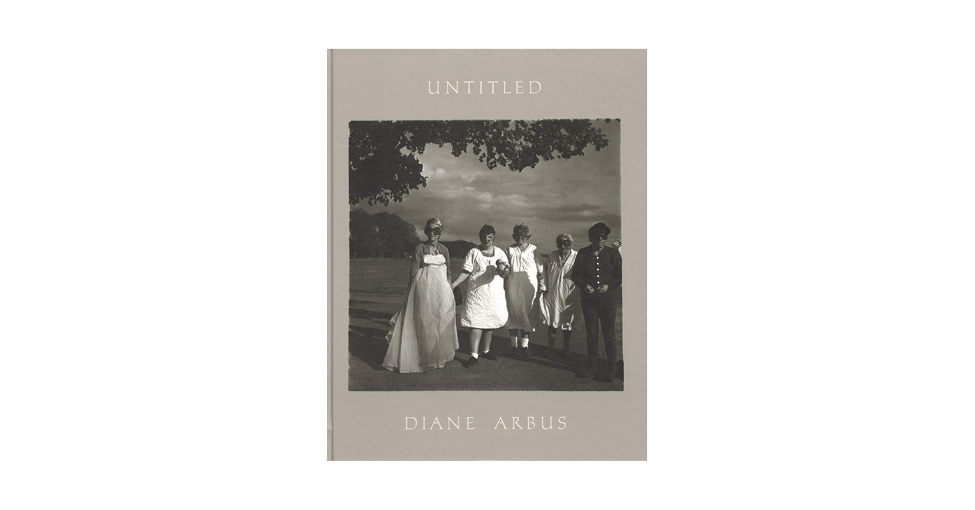 Amazon.com: Diane Arbus: Untitled: 9780089386233: Arbus