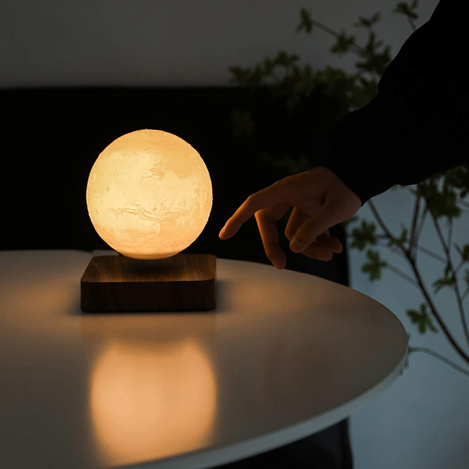 Amazon.co.jp : 磁気浮上 デスクライト 回転可 惑星ランプ