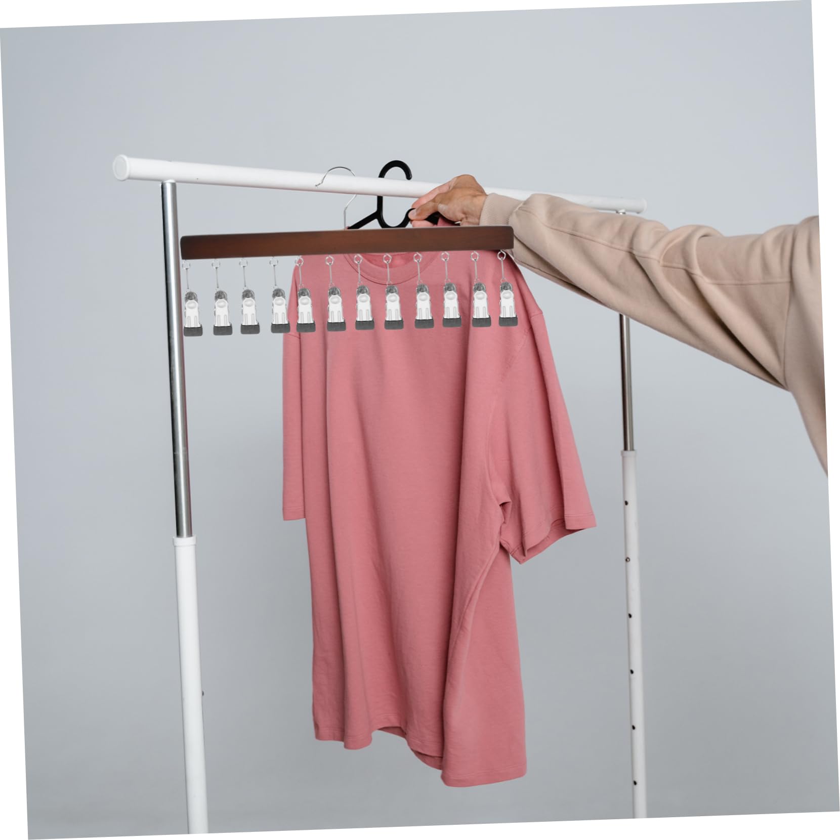 ULTECHNOVO Multi Functional Clothes Rack with Clips Vintage Style Hat Storage Organizer for Caps Scarves and Accessories Efficient Closet Organizer