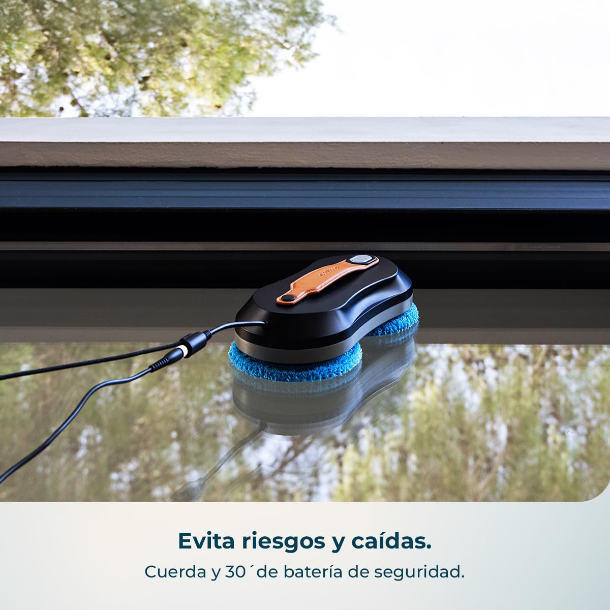Cecotec Robot Limpiacristales con App Conga Windroid W10 DoubleSpray | Pulveriza, Limpia y Seca, 12 Mopas y Doble Spray, 4 Modos, Mando, Tanque de Agua 50ml, Motor Digital, Radio de Acción 7,5m