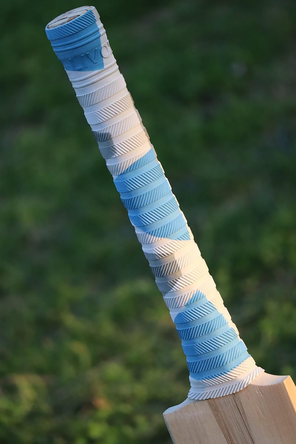 Sixteen Rubber Cricket Bat Handle Grips with Grip Replacement Cone (3 Bat Rubber Grips and 1 Wooden Cone, Multidesign 3) 2