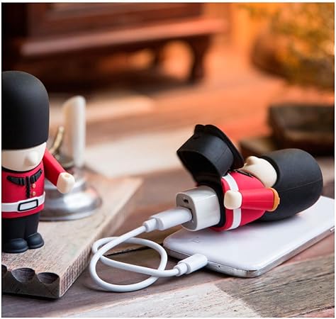 Amazon Bone Collection かわいい モバイルバッテリー 充電器 Iphone Android スマートフォン対応 2600mah イギリス近衛兵デザイン 日本正規総代理店 おもちゃ おもちゃ Amazon Bone Collection かわいい モバイルバッテリー 充電器 Iphone Android スマートフォン対応 2600mah イギリス近衛兵デザイン 日本正規総代理店 おもちゃ おもちゃ