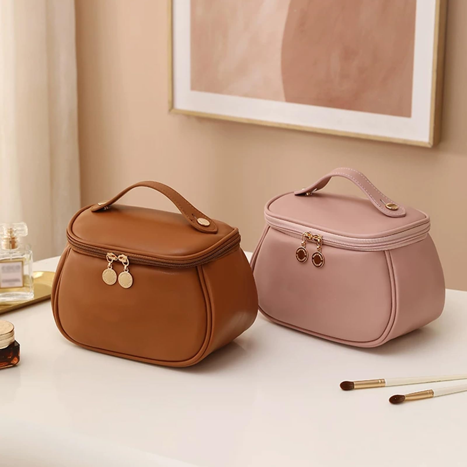 Beauty Case da Viaggio per Donna, Borsa da Toilette e Trousse Appendere, Ideale per Articoli Toilette, Accessori e Pennelli, Organizzazione Verticale, Struttura a Più Livelli(Pink)
