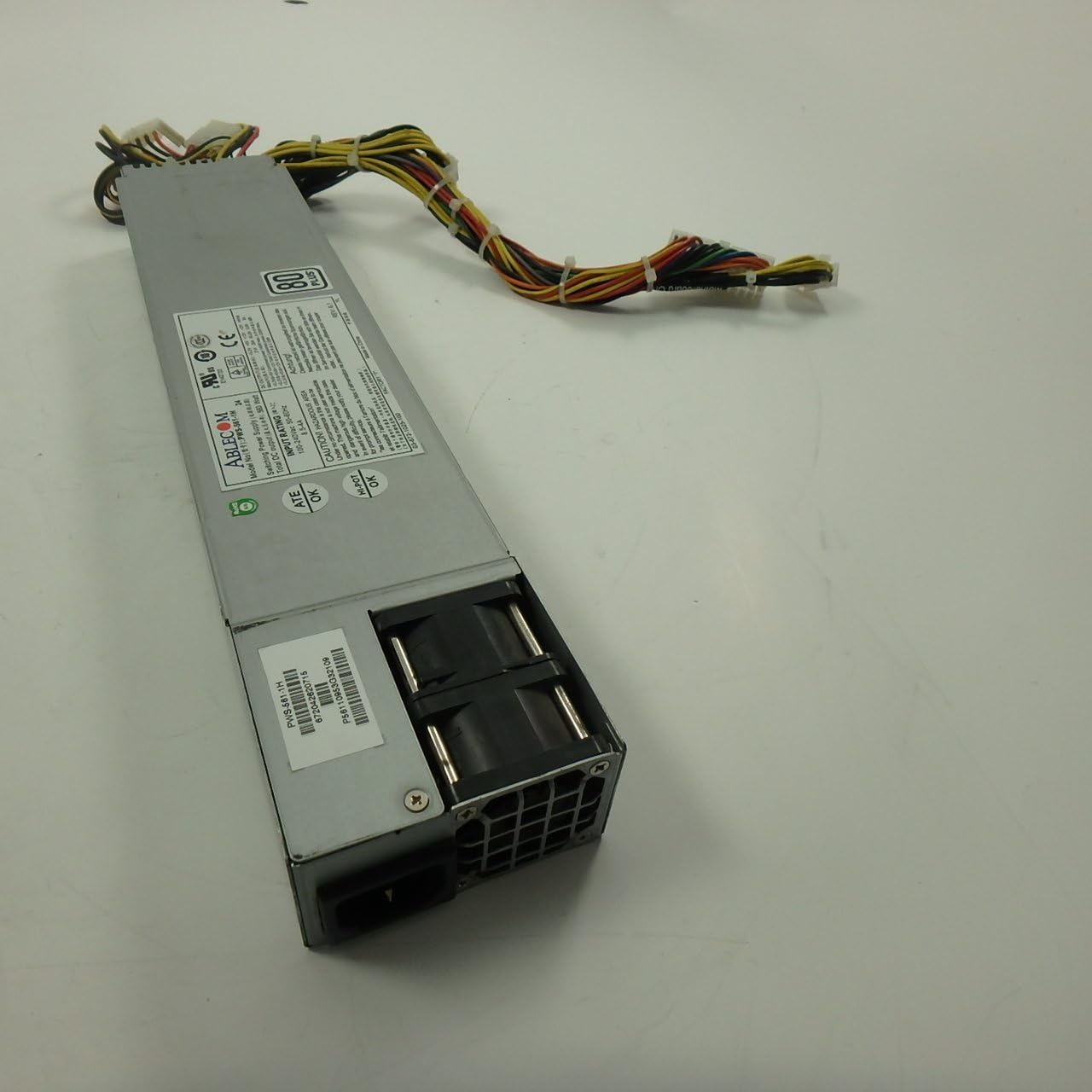 Supermicro PWS-561-1H Power Supply 24 Pins Power Connector