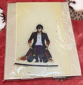 Amazon.co.jp: 刀剣乱舞 アクリルスタンド 跪坐 大倶利伽羅 : おもちゃ