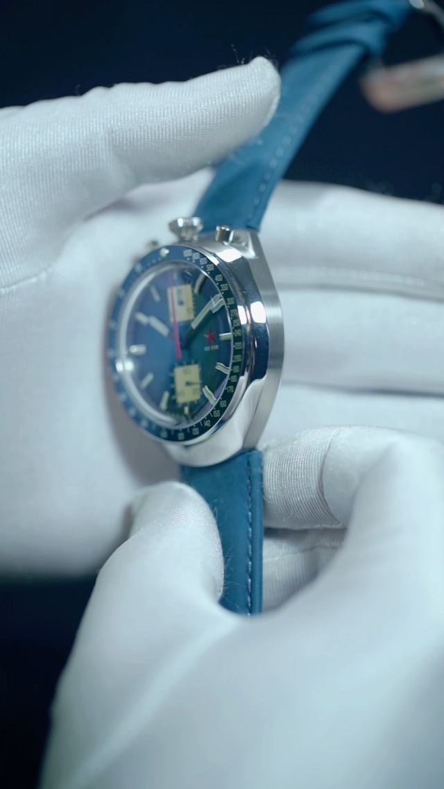 Amazon.com: MUKEMAO RED Star Bull Head Chronograph Men Super