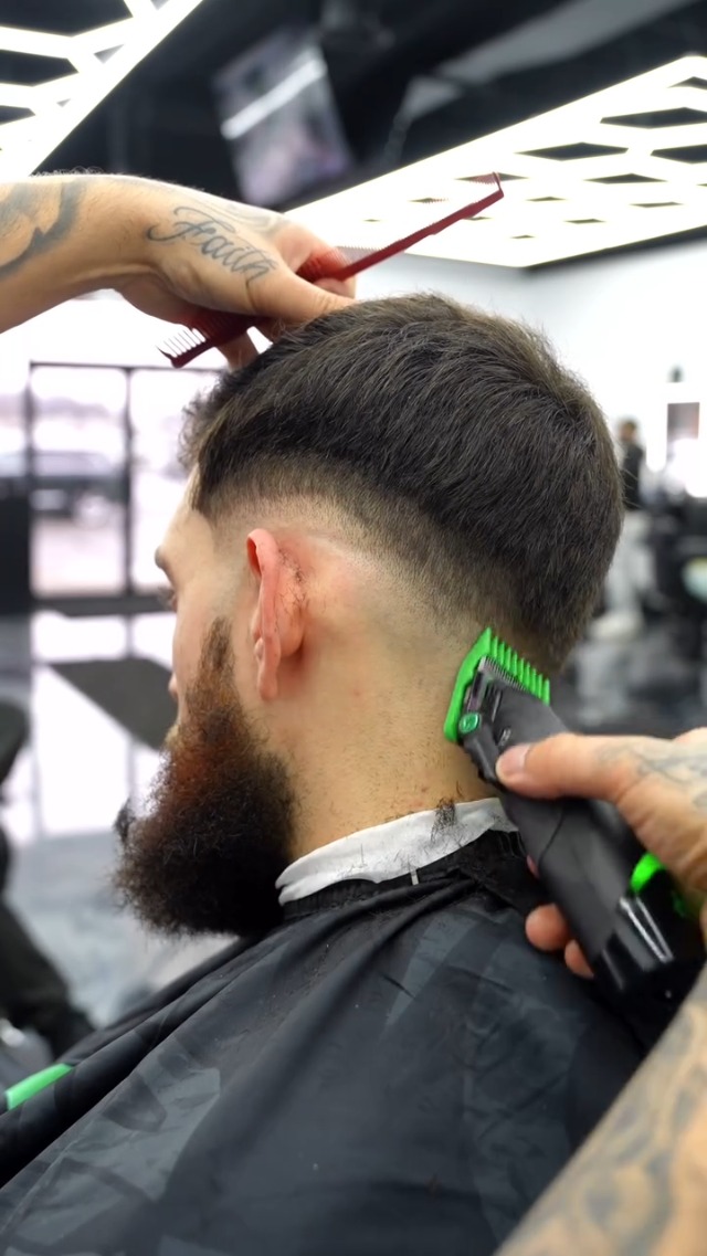 Image of BaBylissPRO x Tomb45 Wireless Charging Hair Clipper