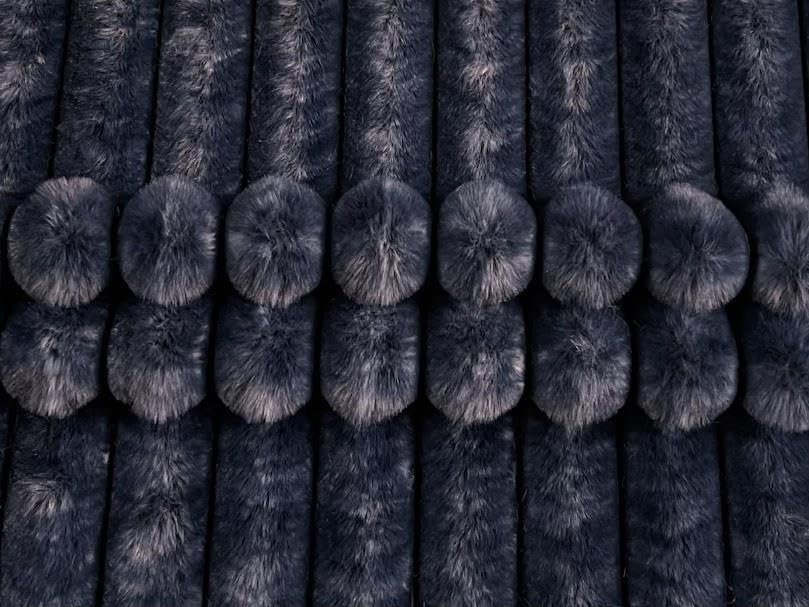 Tissu polyester bleu 150cm infroissable et doux au metre