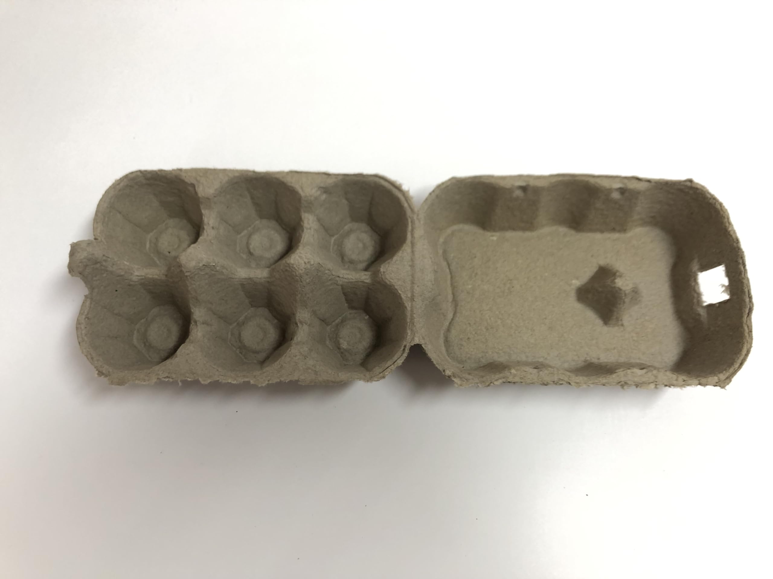 Boîtes carton grises pour 6 œufs lot de 231 pièces