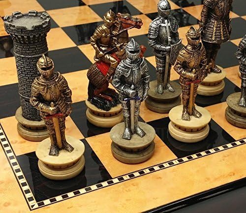 Medieval Times Cruzadas Oro y Plata Guerrero Caballeros Ajedrez Hombres Set W15 Alto Brillo nogal oscuro y Birdseye arce Color Board