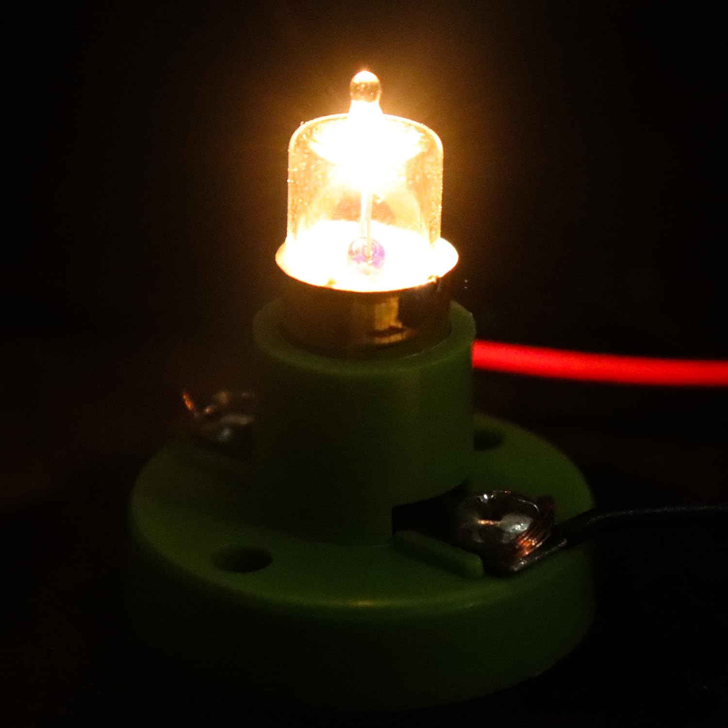 Electronic Spices Miniature Screw Base Torch Bulb with Holder (B0CP3HFRV1) Amazon Price History, Amazon Price Tracker