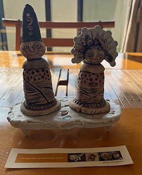 希少　陶芸作家　人気作家　鴨頭みどり　雛人形　台座付き　陶器　1点もの　2002 Amazon | 陶芸作家 人気作家 鴨頭みどり 雛人形 台座付き 陶器 1