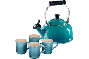 Le Creuset 1.7 qt. Whistling Kettle Bundle