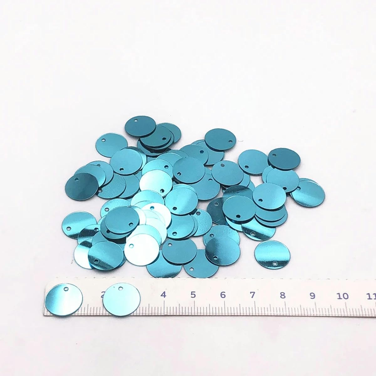 Cekiny do szycia rzemieślniczego, 10g 10mm Cekiny Duże Płaskie Okrągłe Otwory Luźne s DIY Taniec Dekoracja Ślubna Ręcznie Robione Rzemiosło Akcesoria(Silver)