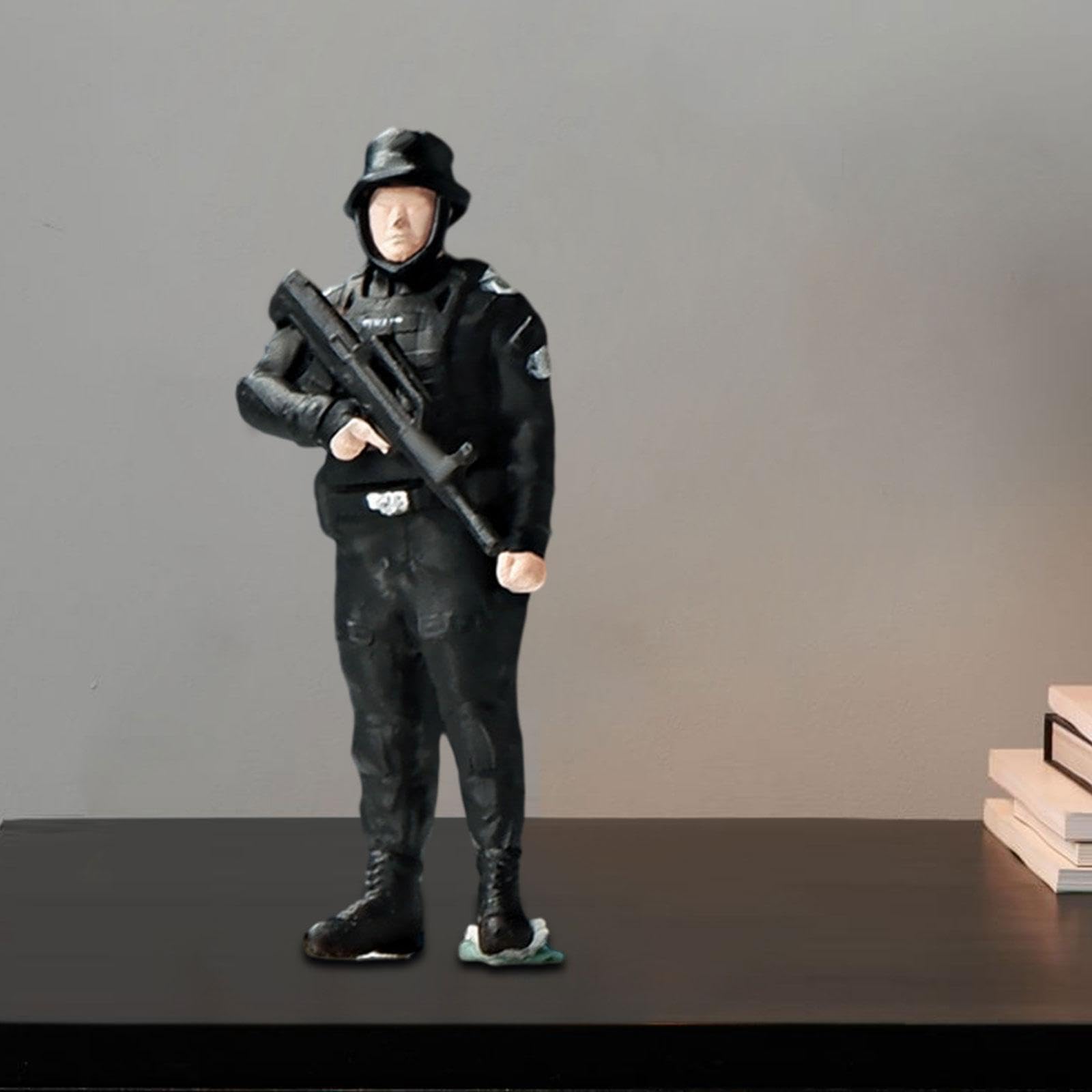 Amazon | Prasku 1/64スケール 警察官フィギュア