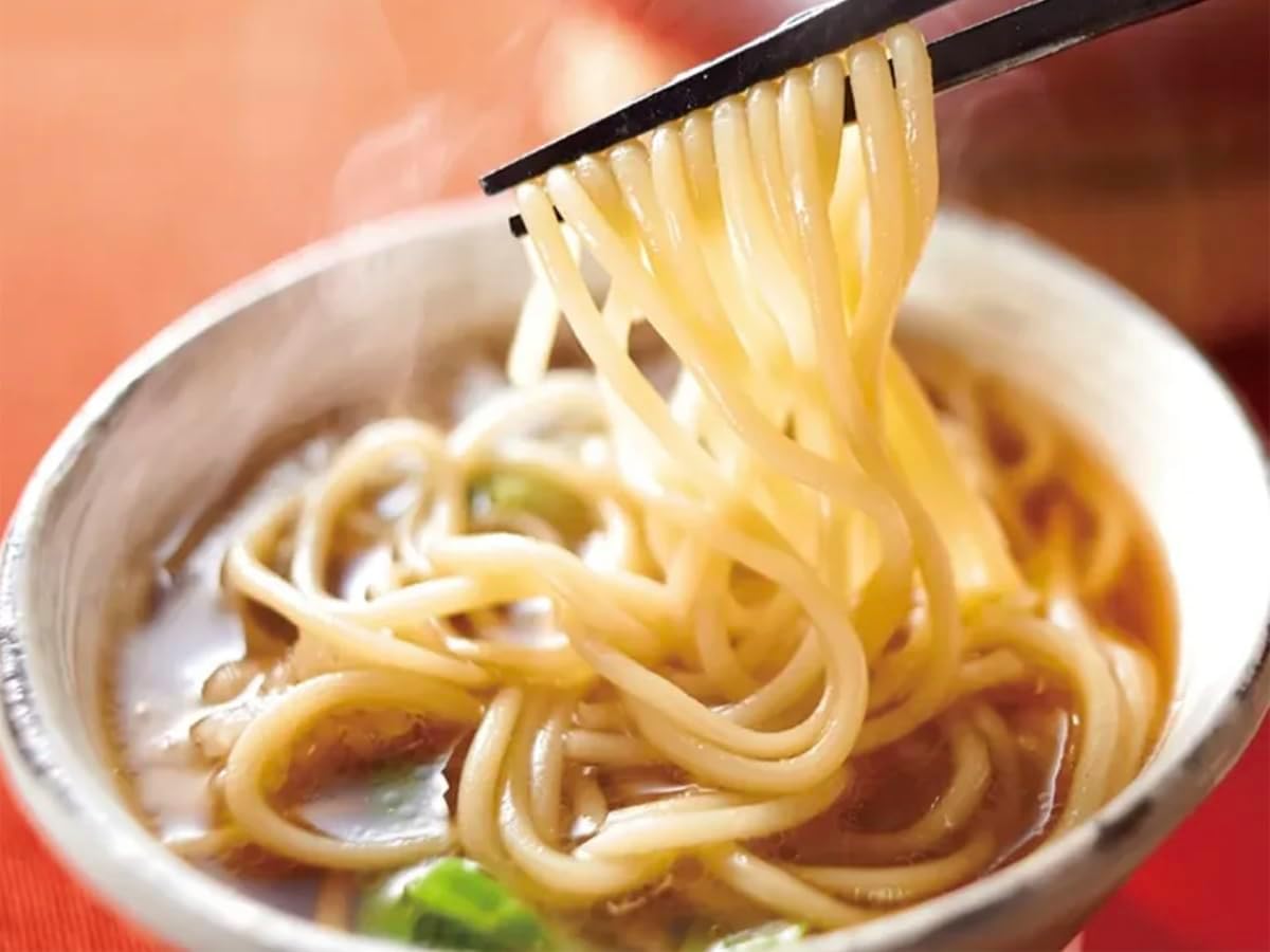 やまや 博多もつ鍋 あごだし醤油味 3〜4人前 （化粧箱） 冷凍 鍋 セット