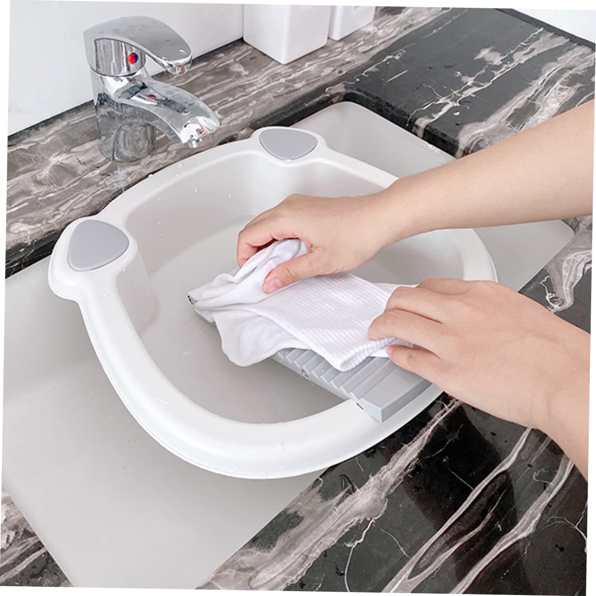 KOMBIUDA 1set Wash Basin with Board for Hand Washing Multi-Purpose Dishpan for Face Hands and Laundry Camping Kitchen and Dorm Use Small Gray
