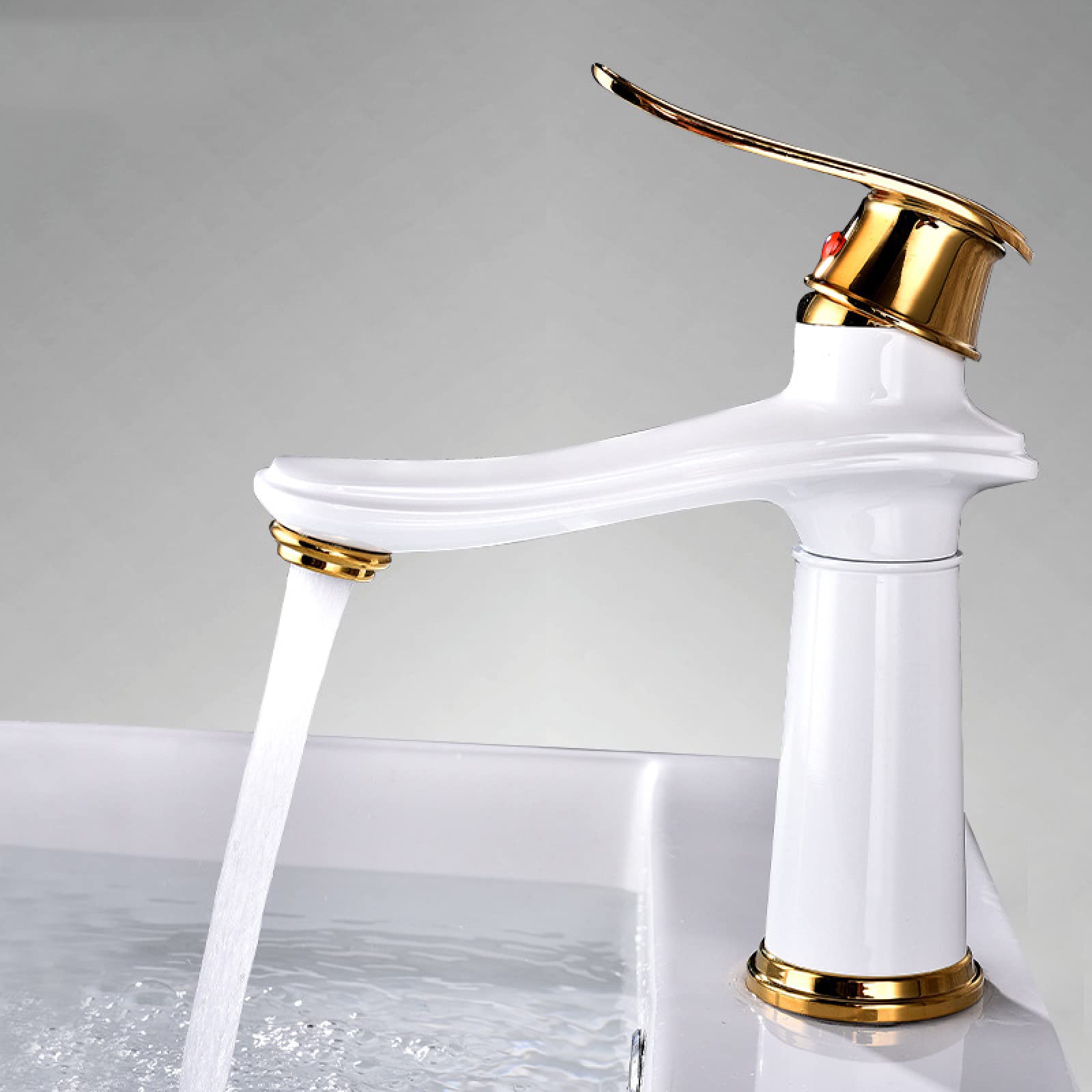 Mitigeur de lavabo rétro pour créer une ambiance spa rétro chez soi