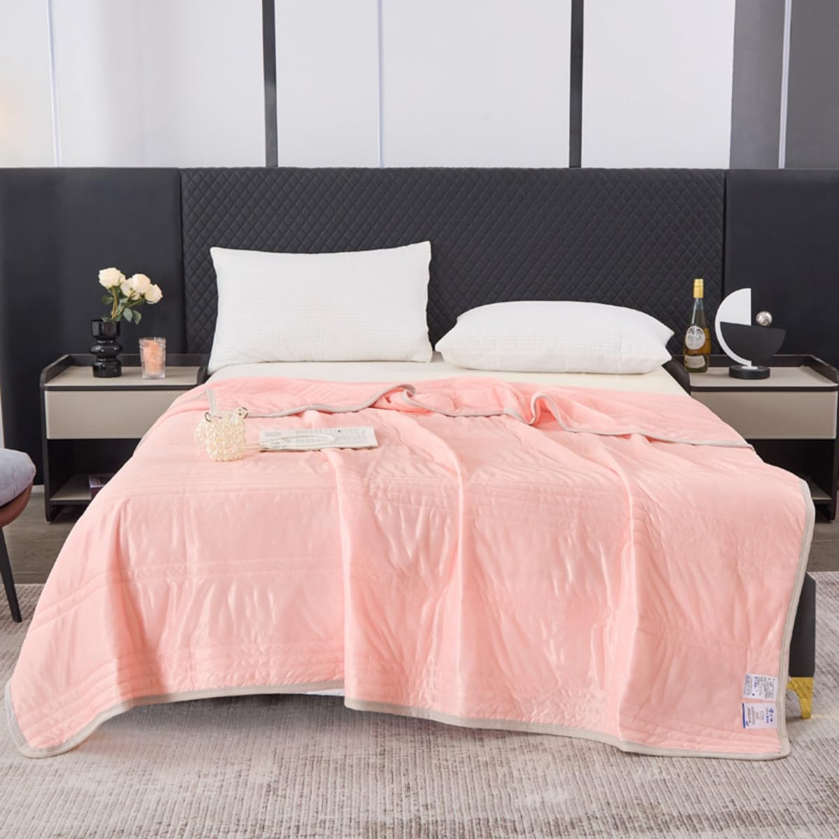 Surwin Ice Silk Coverless Duvet 2.5 Tog Summer Cooling Quilt Single Double King Size Bedding Soft Cosy Microfiber Quilted Bedspreads for All Seasons, Machine Washable (Pink,150x200cm)