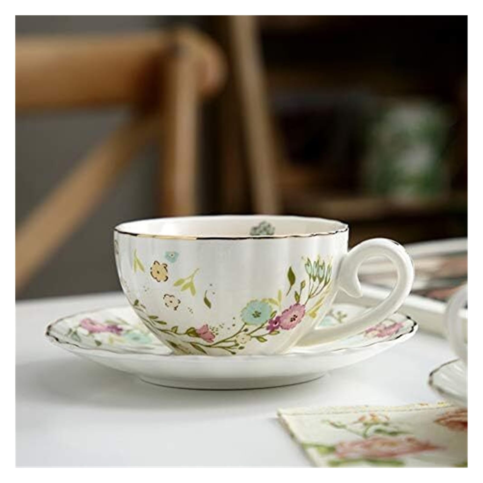 Tazza da caffè Tazza da tè Tazze Tazza di porcellana creativa e piattino Ceramica Set semplice Design moderno Tazze da caffè Tazas para Cafe Home Decor Tazza da caffè