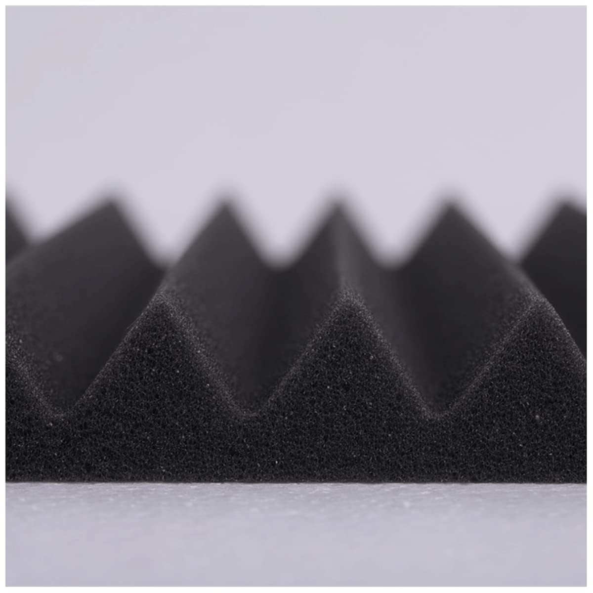 Czarna pianka dźwiękoszczelna Panele ścienne studia Wyściółka pochłaniająca hałas Obróbka akustyczna 30x30x2,5 cm Pokój studyjny audio Klin o dużej gęstości Ognioodporny 12szt
