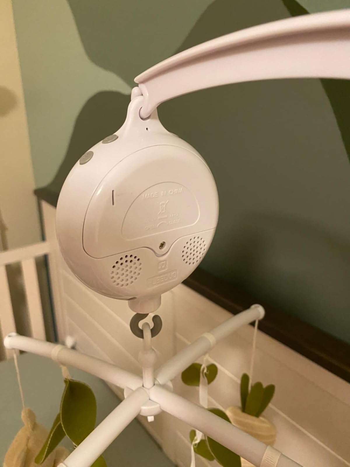Mobile Musical Bébés-35 musical-3 modes-Volume réglable-Facile à installer- Pour garçons et filles-Forêt
