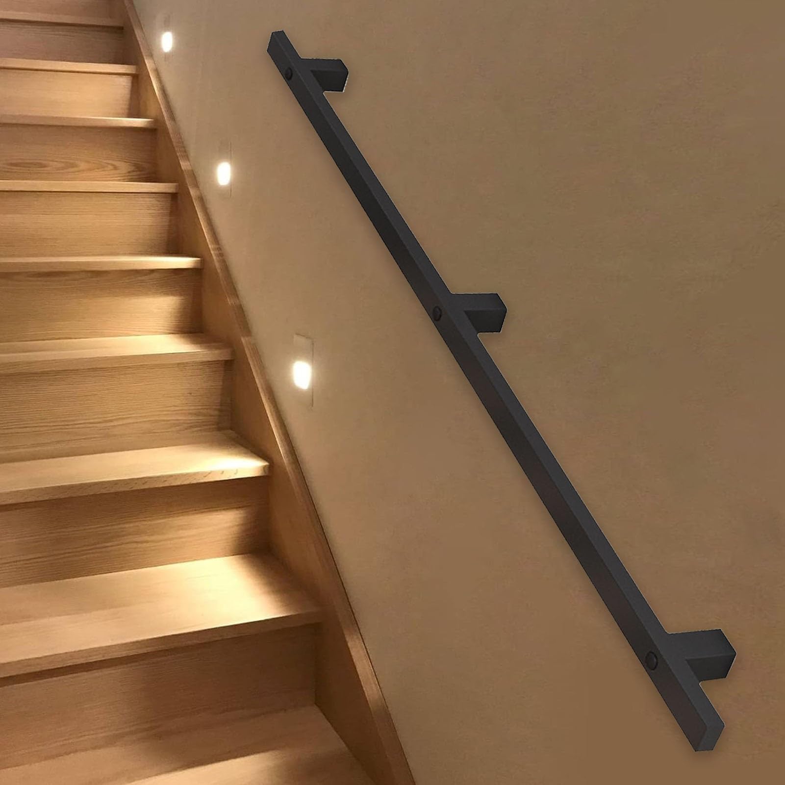 Rampe d'escalier industrielle murale en métal noir pour un appui intérieur sûr