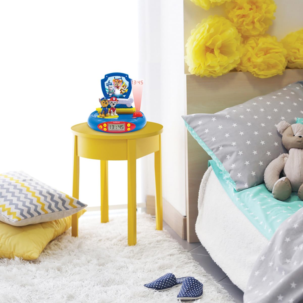 LEXIBOOK Paw Patrol La Patrulla Canina Chase Radio Reloj proyector, Luz de Noche incorporada, proyección de Tiempo en el Techo, Efectos de Sonido, Funciona con batería, Azul/Rojo, RP500PALXB