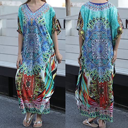 Impression couleur et coupe fluide pour cette robe de plage sexy