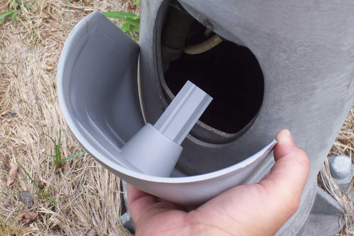 Electriduct Copertura di sicurezza universale in plastica per pali leggeri e utili