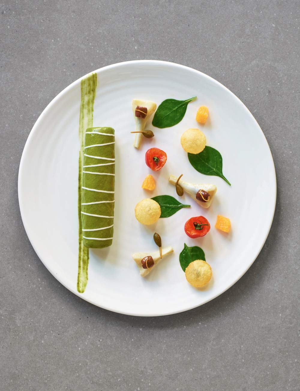 Grundlagen-Kochbuch: Die hohe Schule des Kochens. Grundlagen, Techniken, Rezepte. Es beginnt mit dem ersten Schritt: Vom Einsteiger zum Meisterkoch ... Spitzenküche.: Grundlagen, Techniken, Rezepte