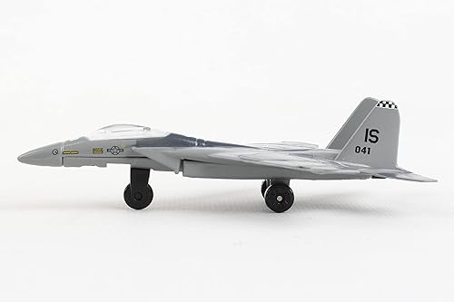 Miniatura 5 de Daron Worldwide Trading Runway24 F-15 Vehículo militar