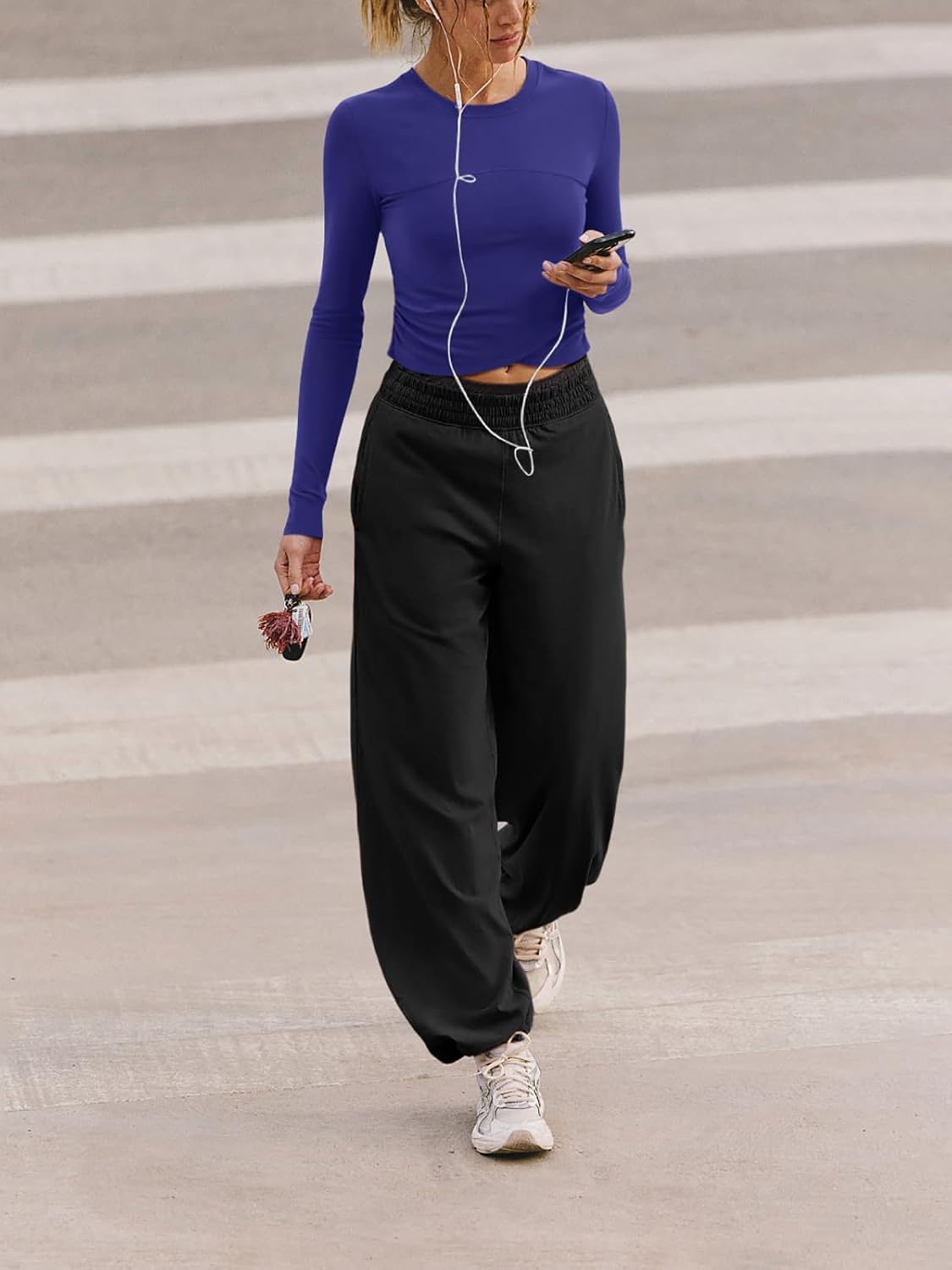 LASLULU Womens Sexy Crossover Crop Top Long Sleeve Workout Tops Crewneck Athletic Yoga T-Shirts Fall Outfits - Image 4