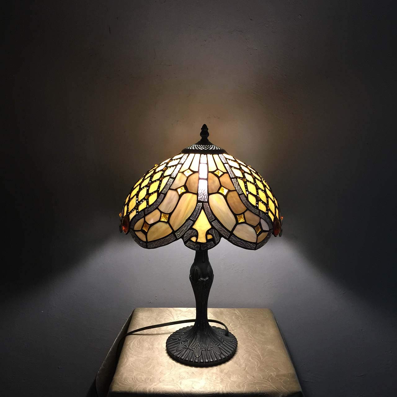 Bieye L30817 Barocke Messing-Kugelkette-Tischlampe im Tiffany-Stil, Buntglas-Tischlampe für Bauernhaus-Wohnzimmer-Heimdekoration