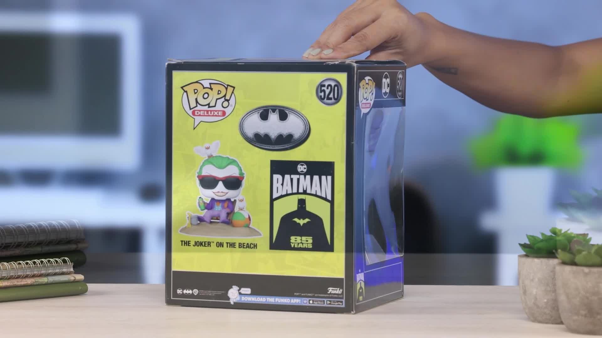 Funko Pop ! Deluxe The Joker (Beach) - Batman 1989 - Figurine Collector Vinyle 9,5 Cm