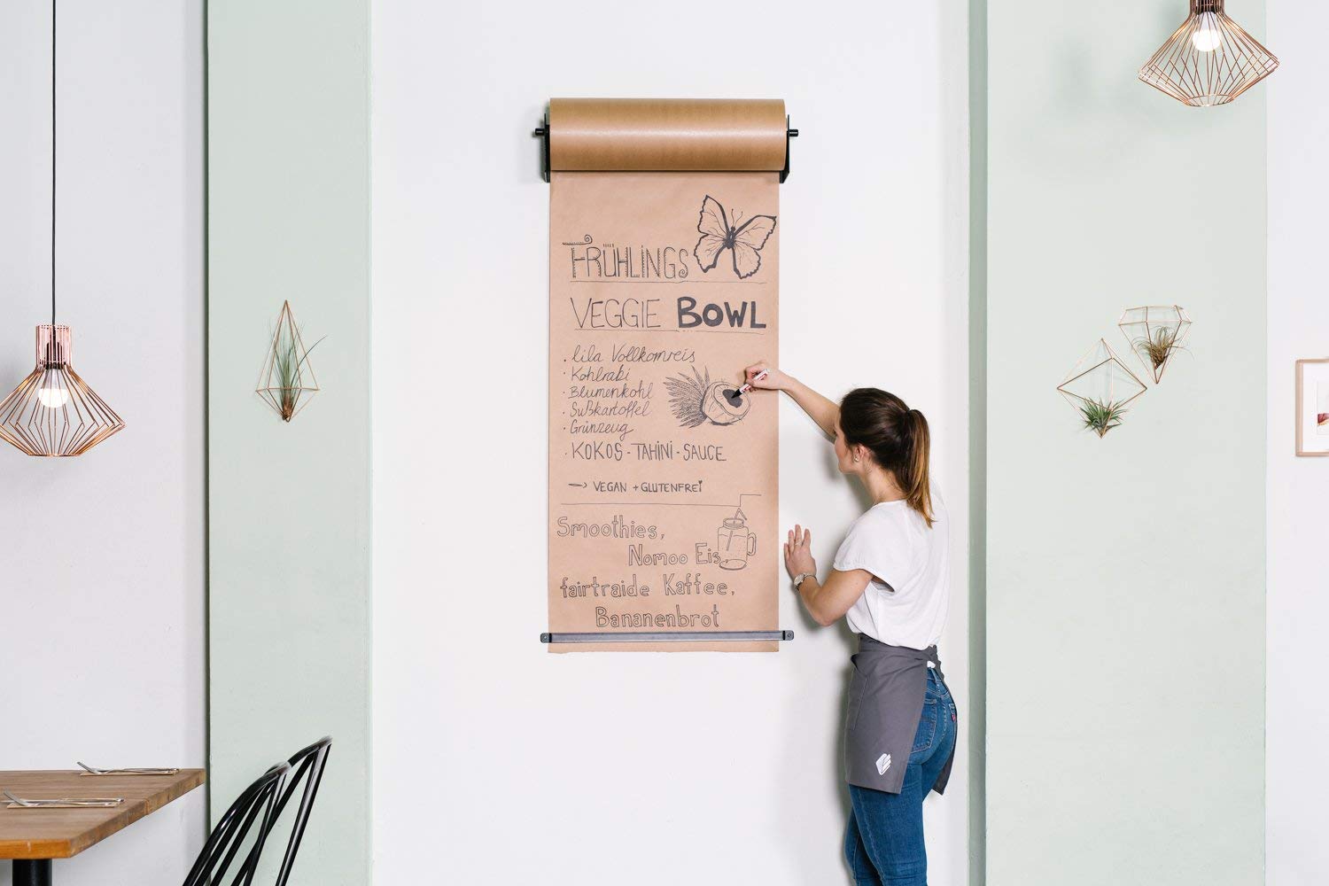 Cobus CozyHome Studio Roller – Stylische Wand Papier-Halterung für Büro, Café oder Zuhause – Innovative Alternative zu Whiteboard, Flipchart, Memoboard oder Kreidetafel (Studio-Roller + Papier)