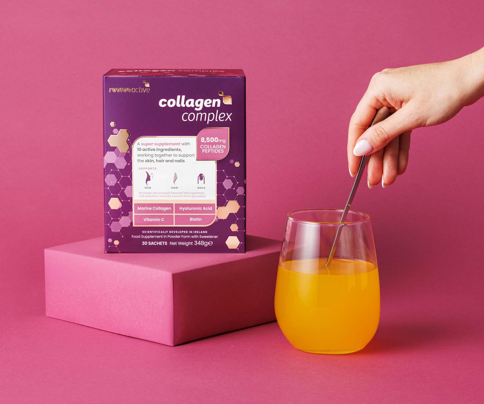 Revive Active Collagen Complex, 8 500 mg di collagene marino con acido ialuronico, 5 vitamine e 3 minerali per supportare pelle, capelli e unghie, 1 bustina al giorno, fornitura per 30 giorni