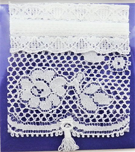 Fenêtre miniature blanche et son store occultant pour masquer l'intérieur des maisons de poupées