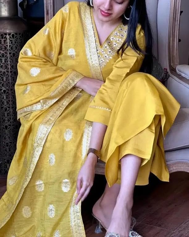 Image of Women's Chanderi Silk Kurti with Rayon Slub Pants & Dupatta | Printed Three-Quarter Sleeve Ethnic Set