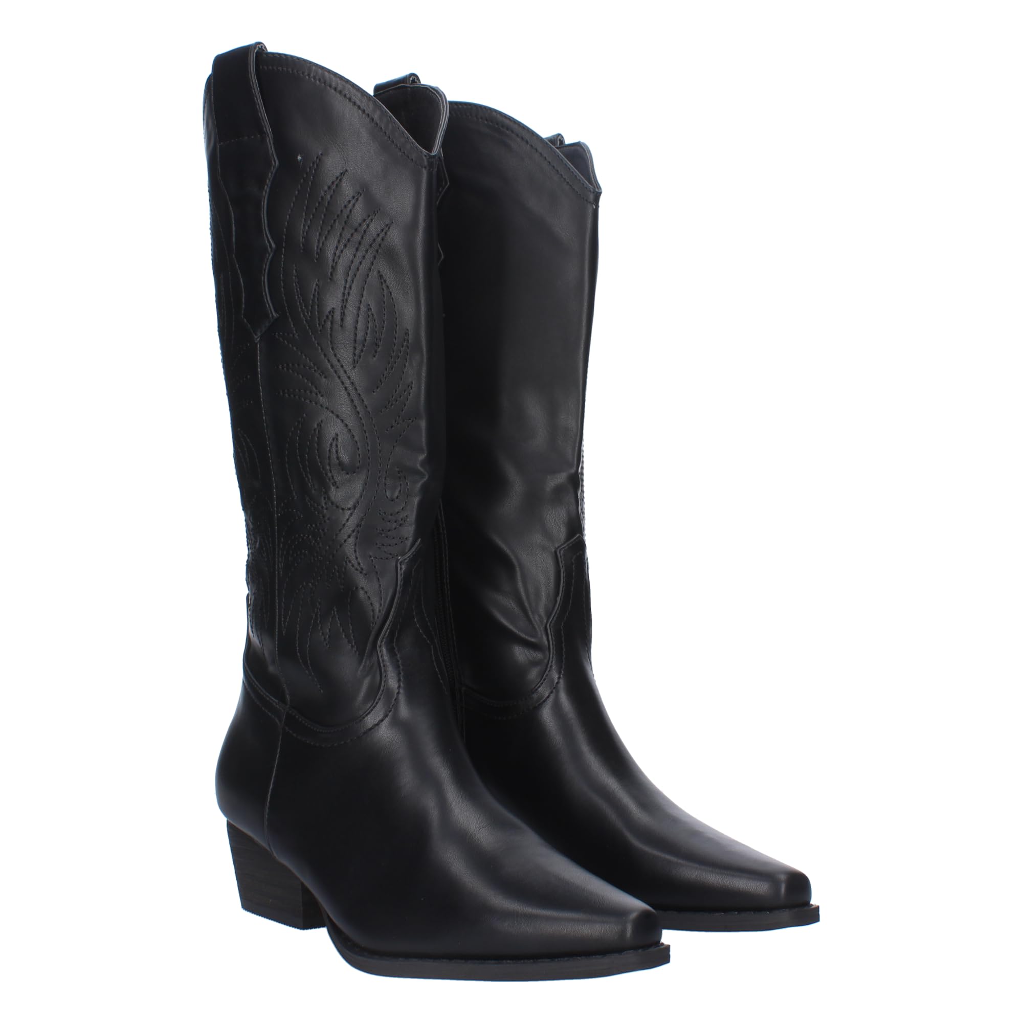 Botin campero con Grabado en la Cana, Tacon cuadrdo bajo, Cierre de Cremallera. Coleccion Otono Invierno 2023