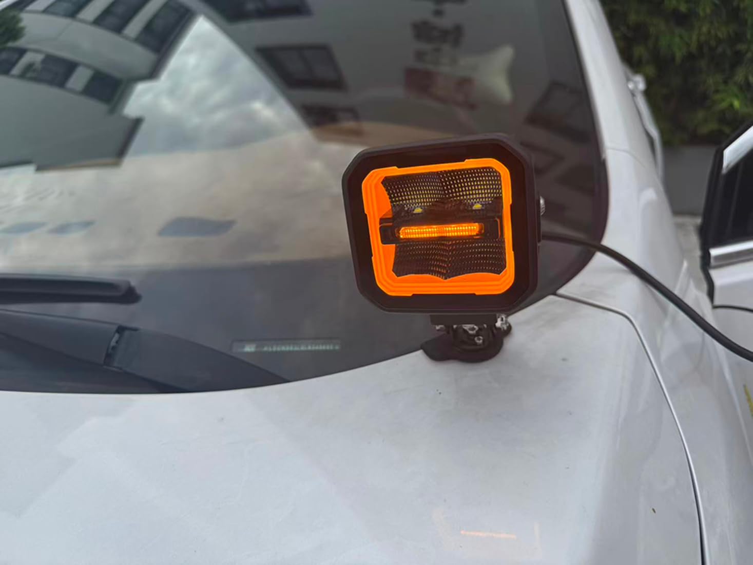 SageSunny Projecteur de travail LED 3 pouces 40W 4000lm 9-30V, rotation à 360 degrés, feux de jour ambre et blancs, pour camions, Jeep, SUV, quads et SSV, 1 pièce - garantie 18 mois