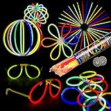 Fun Central BC679 Glow Sticks Large Party Pack for 20 People - Includes: 200 Assorted Color 8 Inch Premium Glow sticks with Connectors, Glow Stick Glasses, Glow Bracelets, Glow Necklaces