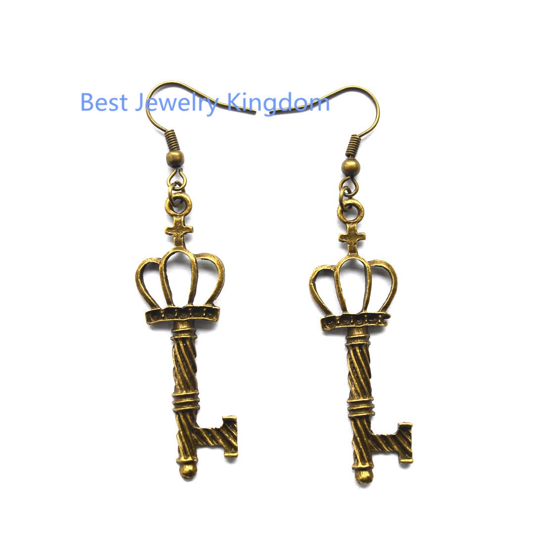 Skeleton Key Earrings,Antique Bronze Earrings, Steampunk Jewellery, Handmade Earrings,Key Jewelry,Everyday Jewelry, Dangle Earrings