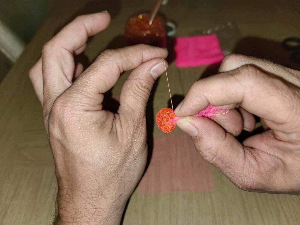 Lurwind Salmon Trout Fishing Kit: Build Your Own Spawn Sac Bundle with Sticker, Fishing Bobbers, Trout Lures, Egg Floaters, Bait Sac Floaters, Spawn Net and Magic Thread (4 Pieces)