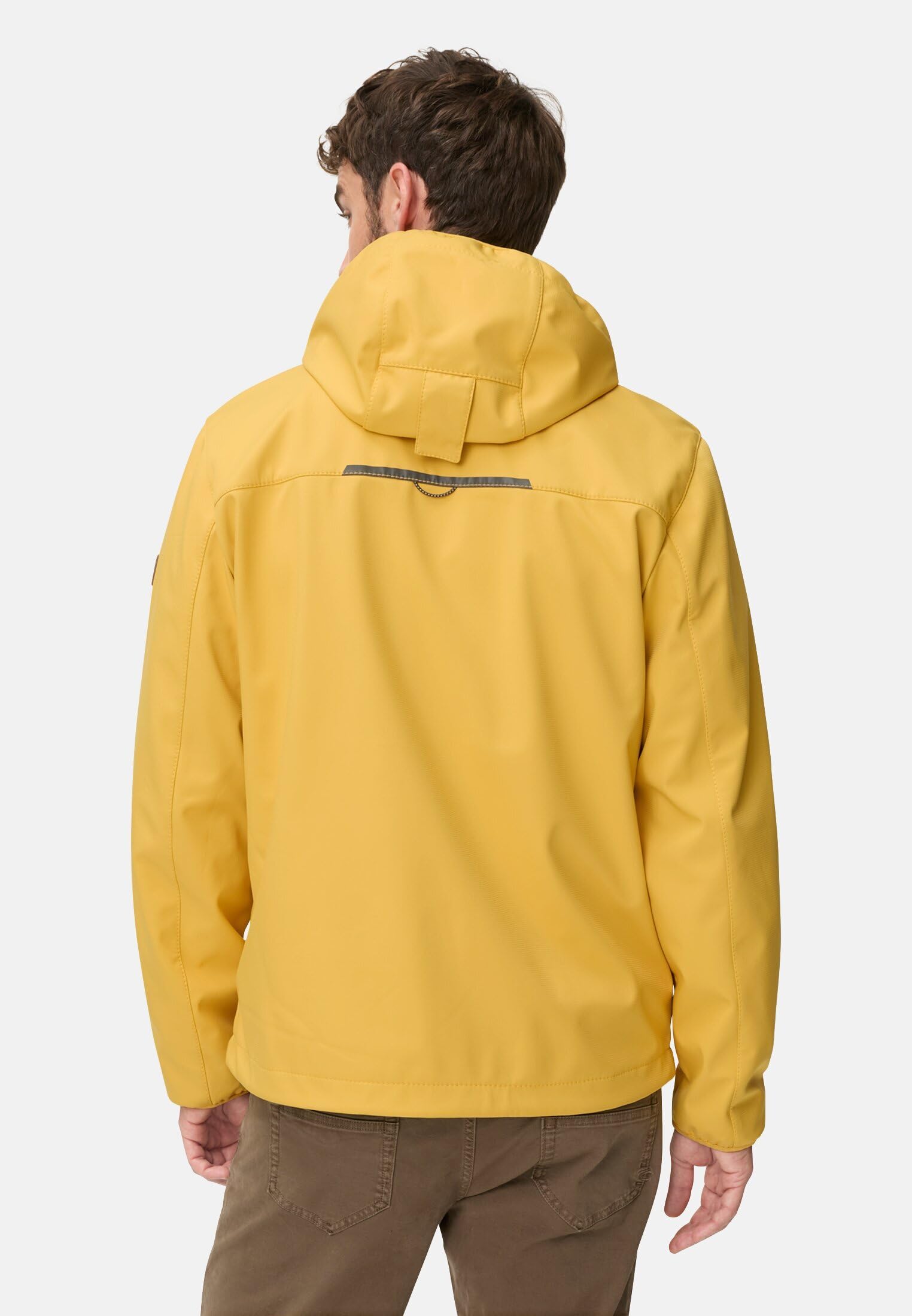 camel active Herren Softshelljacke mit Kapuze | Softshelljacke mit abnehmbarer Kapuze | wasserabweisend und winddicht