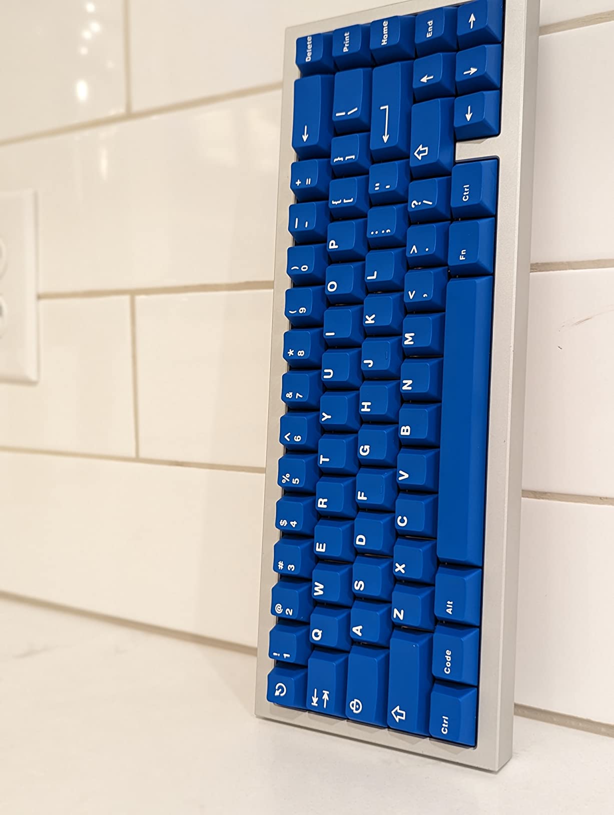 ト*ロ様 FRAGMENT⚡️WEEKEND SEQUEL キータグ UNDER SEQUEL - x FRAGMENT ＆ SHIRTS- | River