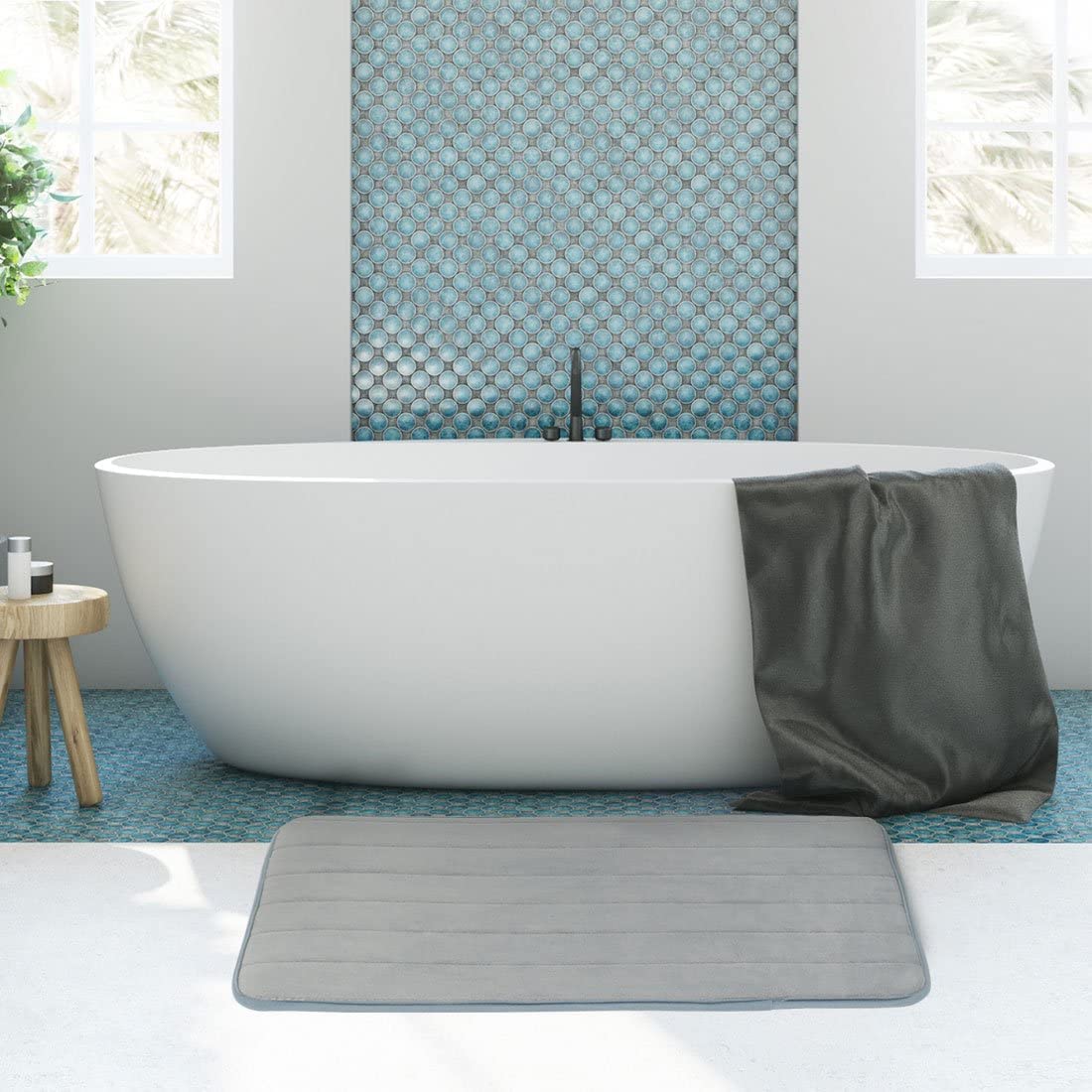 XYWHPGV Memory Foam Badteppiche 2-teiliges Badematten-Set Weicher, rutschfester und saugfähiger Mikrofaser-Badeteppich und U-förmige Toilettenmatte 32"x20"+24"x 20", Silbergrau(31dc5 9e9b4 1cb2d c6fca