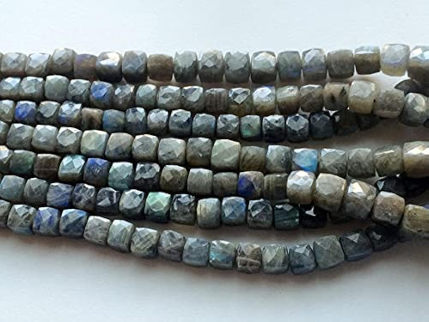 Labradorite naturelle véritable pour remplacer les perles ternes de vos bijoux