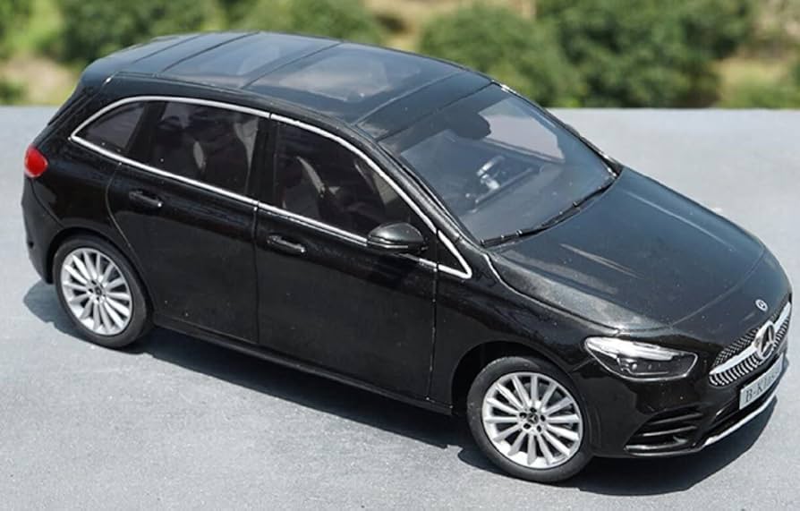 【新品】1/18メルセデスベンツ B-Klasse／B180 B200 2022 Amazon | 黑！Benz特注！1/18 メルセデスベンツ B-KLASSE MPV B 2022